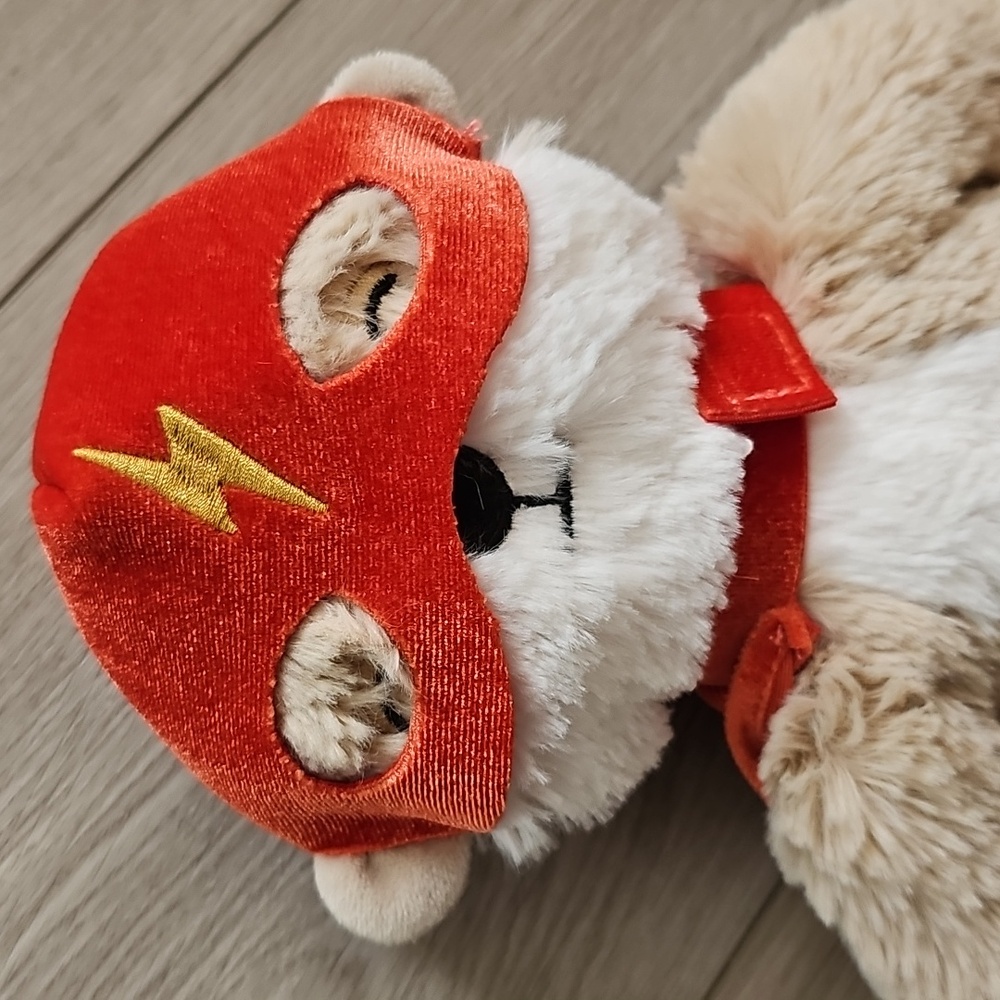 Slumberkins Otter Kin Camp Super Hero 14" Plush - Picture 3 of 8